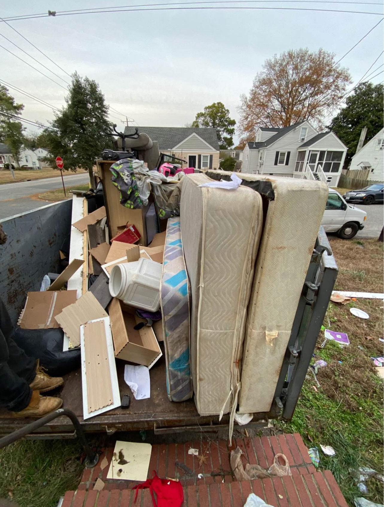 Liftoff Junk Removal Chandler AZ | Dumpster rental Same-Day Service Available