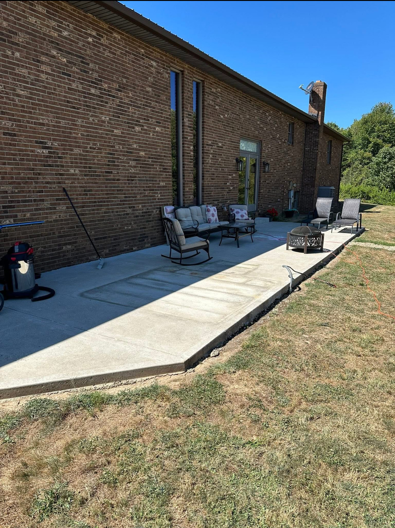 Liftoff Junk Removal Chandler AZ | Dumpster rental Same-Day Service Available