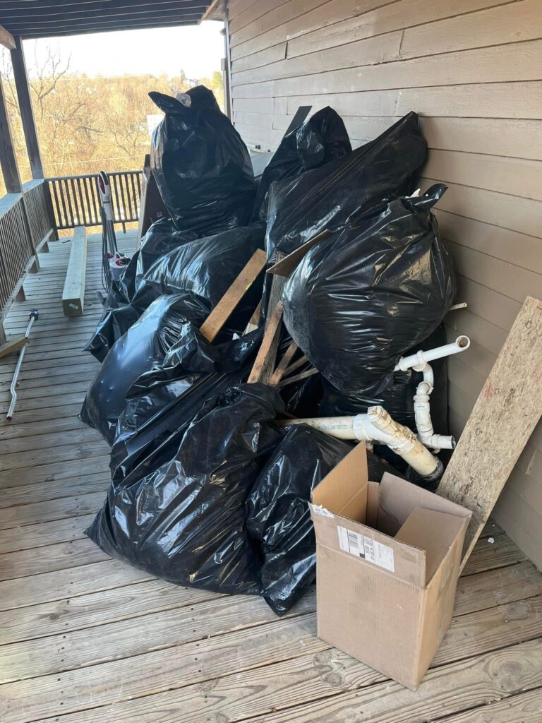 Liftoff Junk Removal Chandler AZ | Dumpster rental Same-Day Service Available