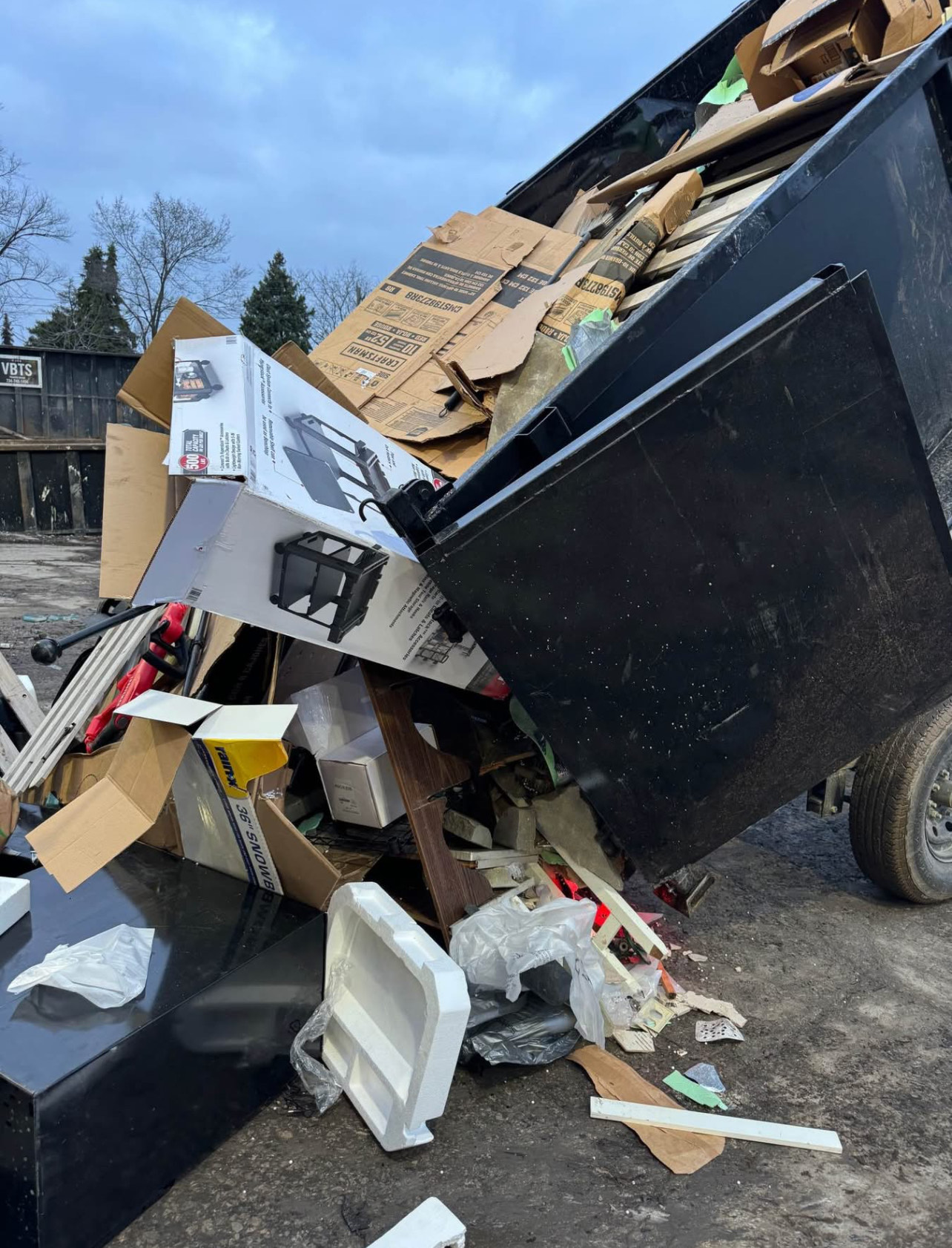 Liftoff Junk Removal Chandler AZ | Dumpster rental Same-Day Service Available