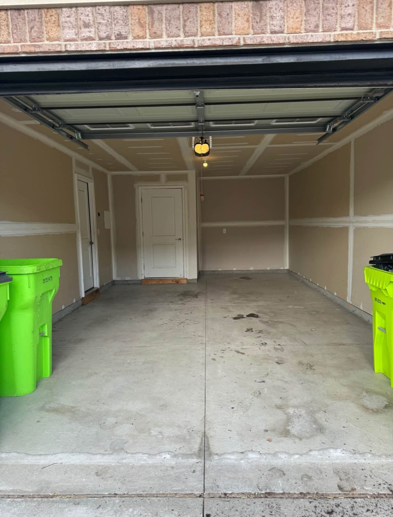 Liftoff Junk Removal Chandler AZ | Dumpster rental Same-Day Service Available
