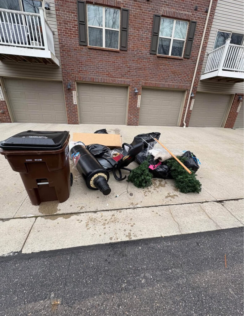 Liftoff Junk Removal Chandler AZ | Dumpster rental Same-Day Service Available