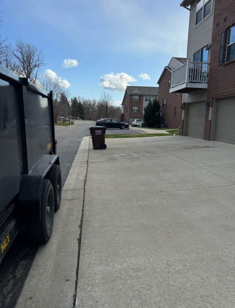 Liftoff Junk Removal Chandler AZ | Dumpster rental Same-Day Service Available