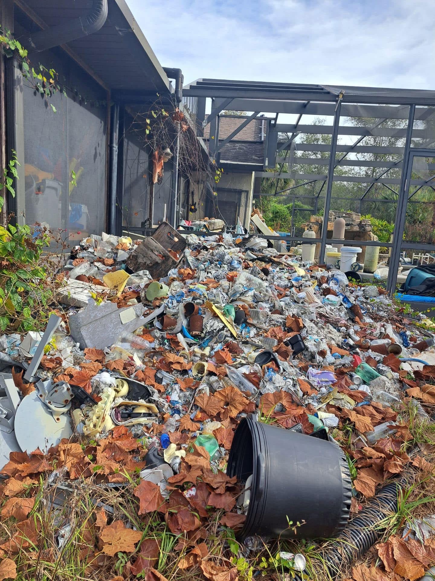 Liftoff Junk Removal Chandler AZ | Dumpster rental Same-Day Service Available