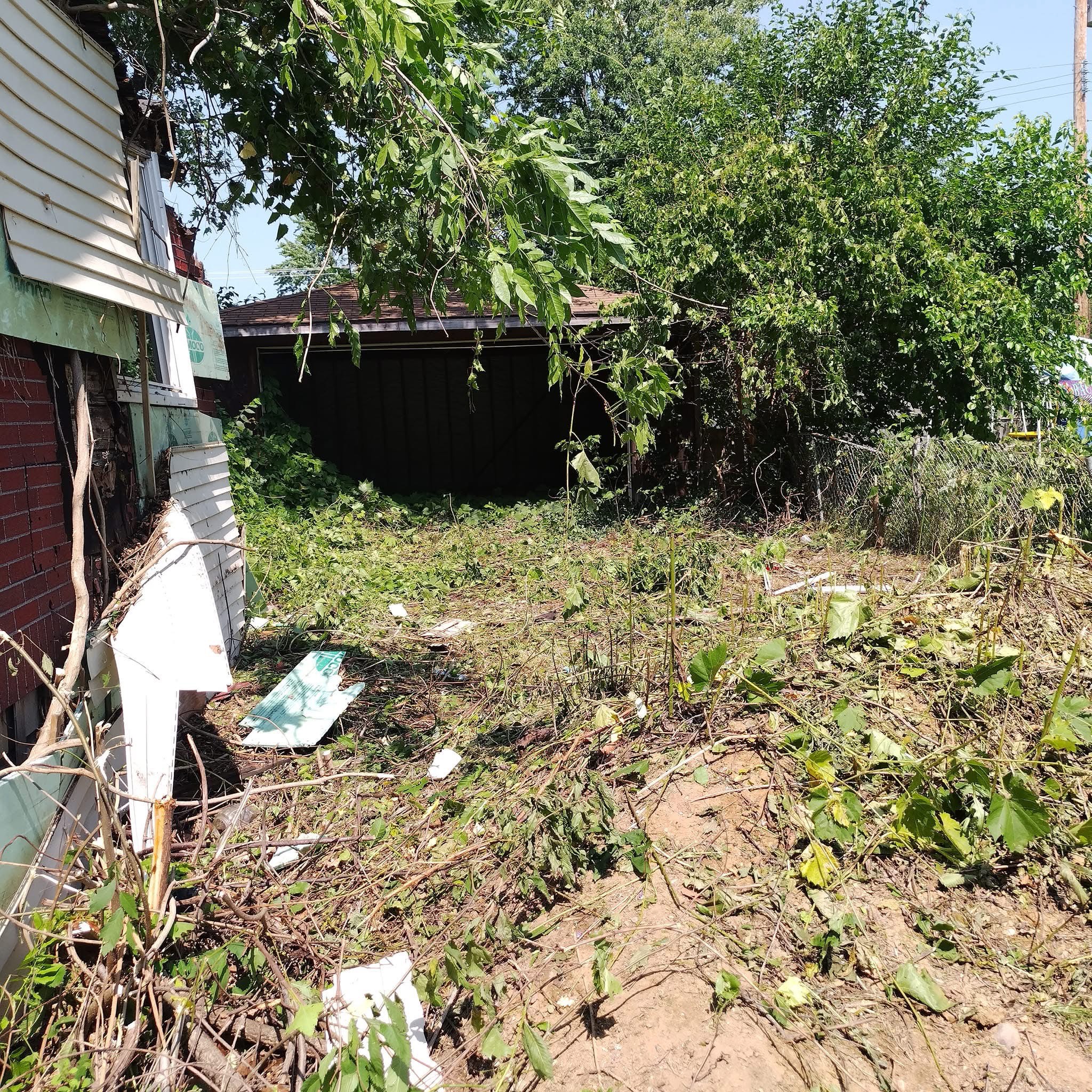 Liftoff Junk Removal Chandler AZ | Dumpster rental Same-Day Service Available