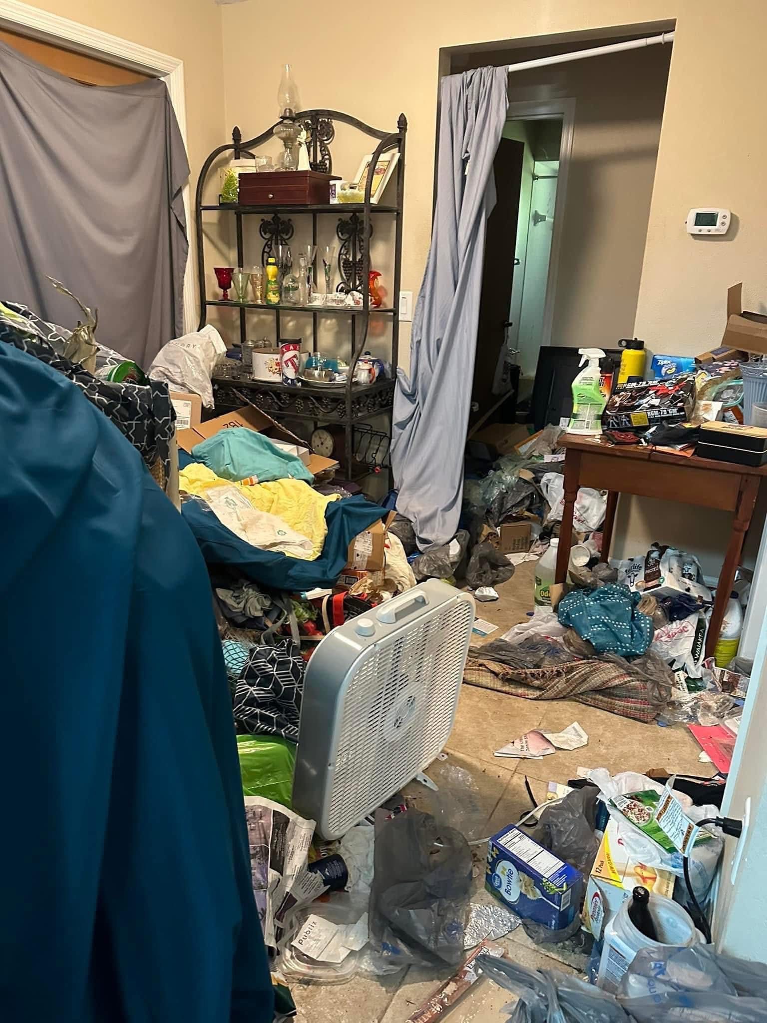 Liftoff Junk Removal Chandler AZ | Dumpster rental Same-Day Service Available