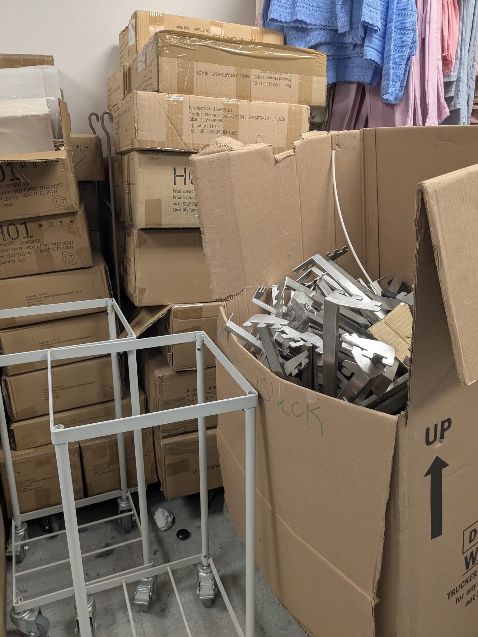 Liftoff Junk Removal Chandler AZ | Dumpster rental Same-Day Service Available